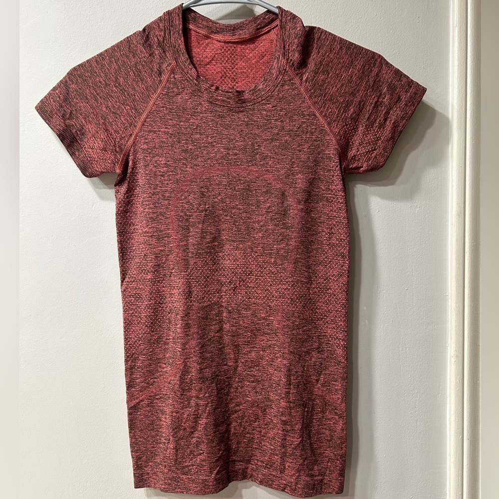 Lululemon Women’s T-Shirt/ Top/ Size S (2)